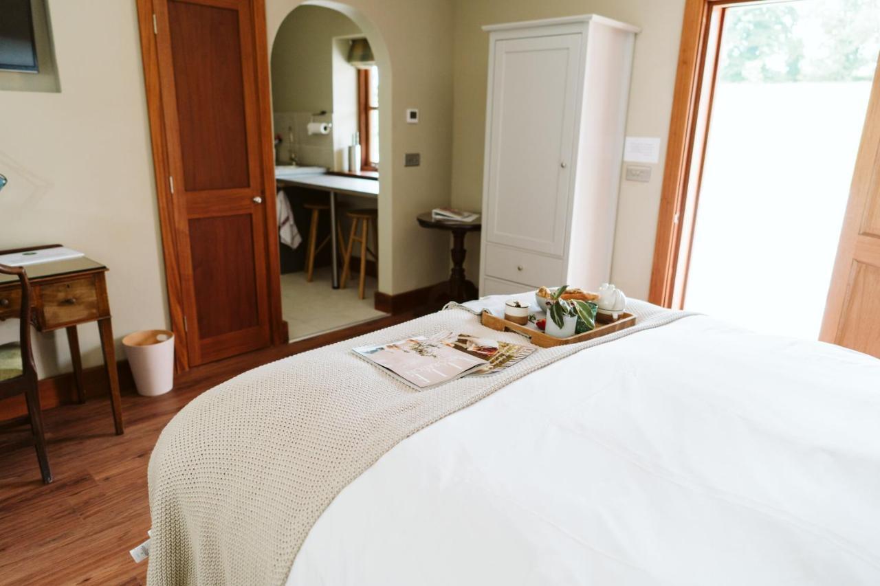 The Apple Rooms - Houghton Lodge Стокбридж Экстерьер фото